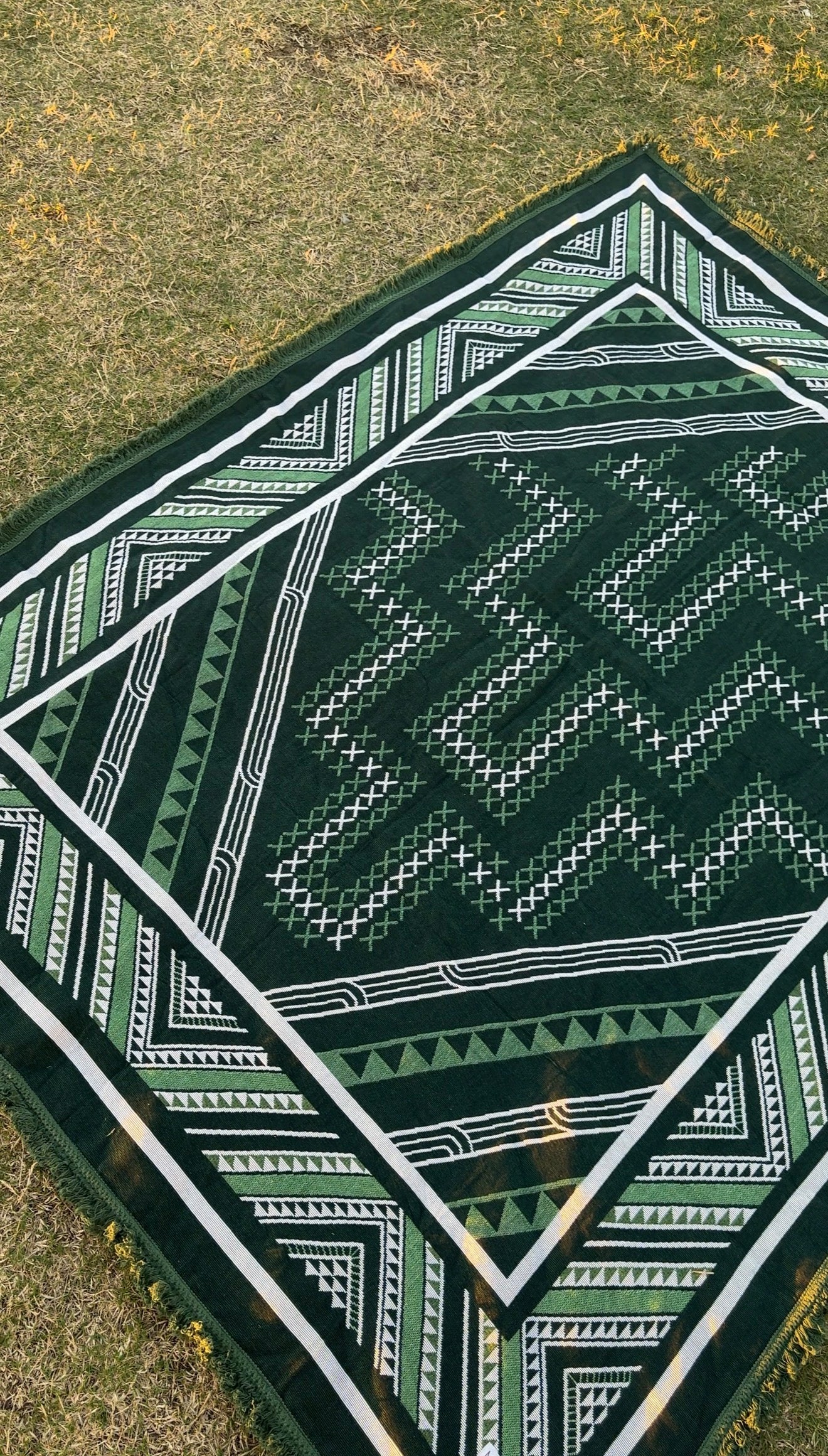 Te Wao Nui Picnic Throw (3-5 week wait PREORDER)