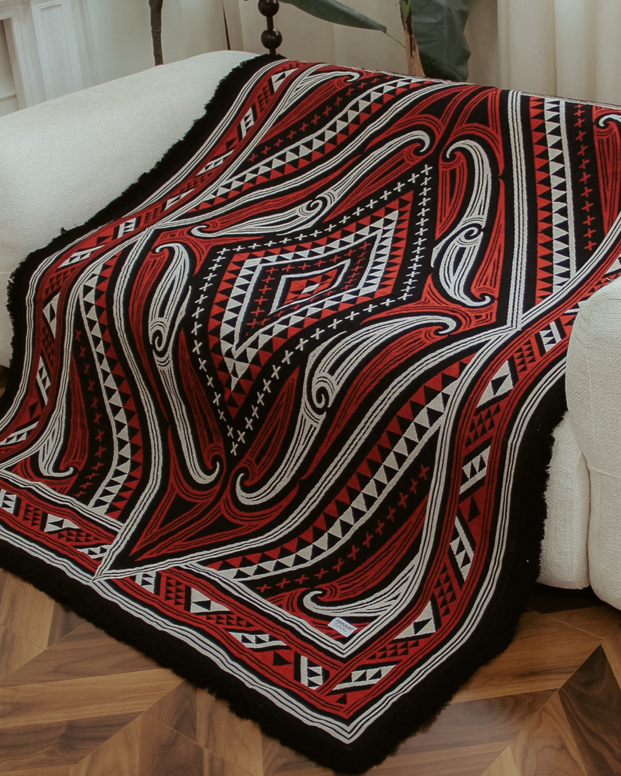 Toitū Picnic Throw Rug